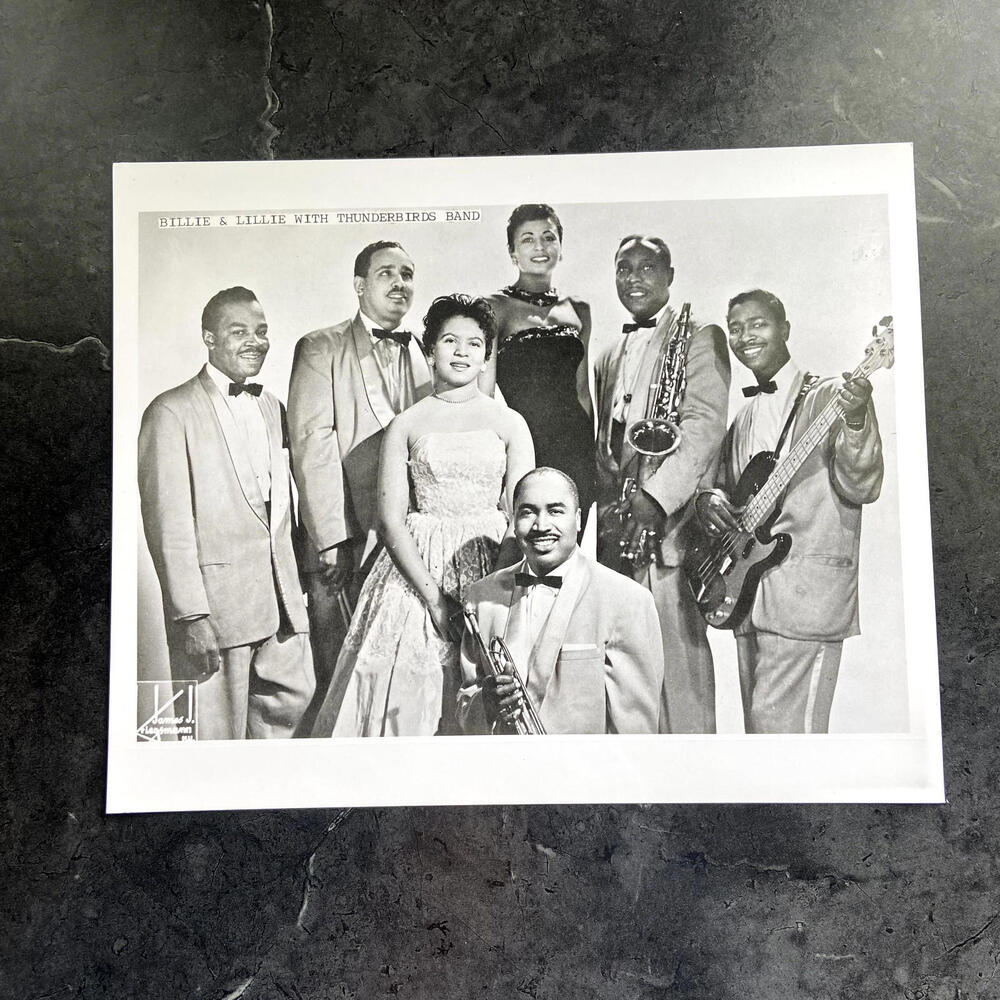 Billie & Lillie with Thunderbirds Band Group B&W 8x10 Glossy Photo Print (R18)